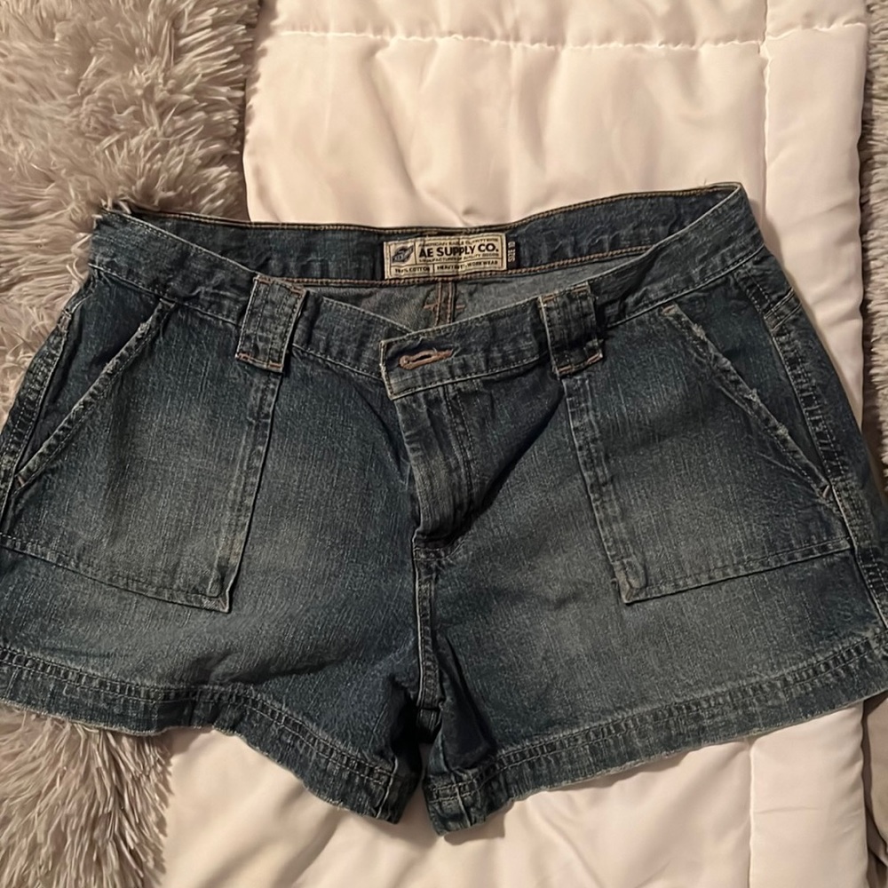 Vintage American Eagle Heavy Duty Shorts. Size 10.